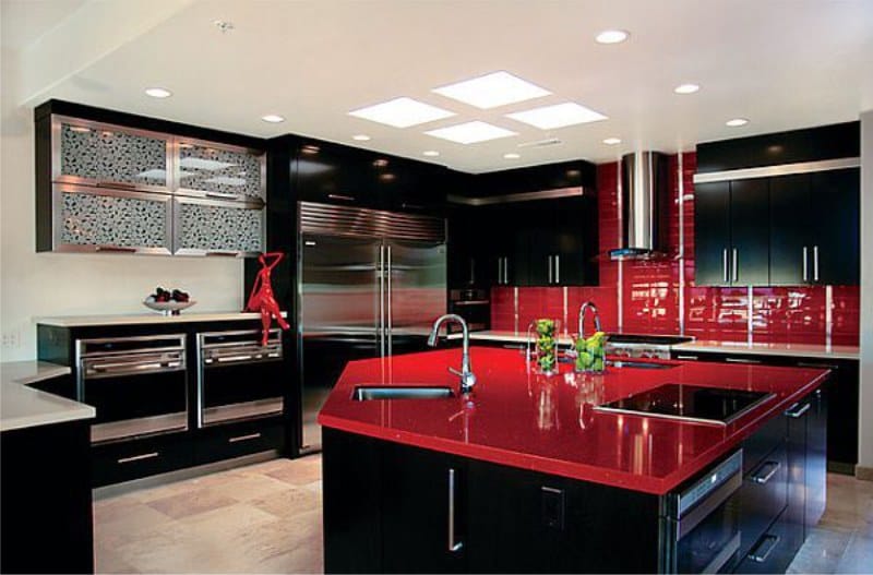 чёрно-красная кухня